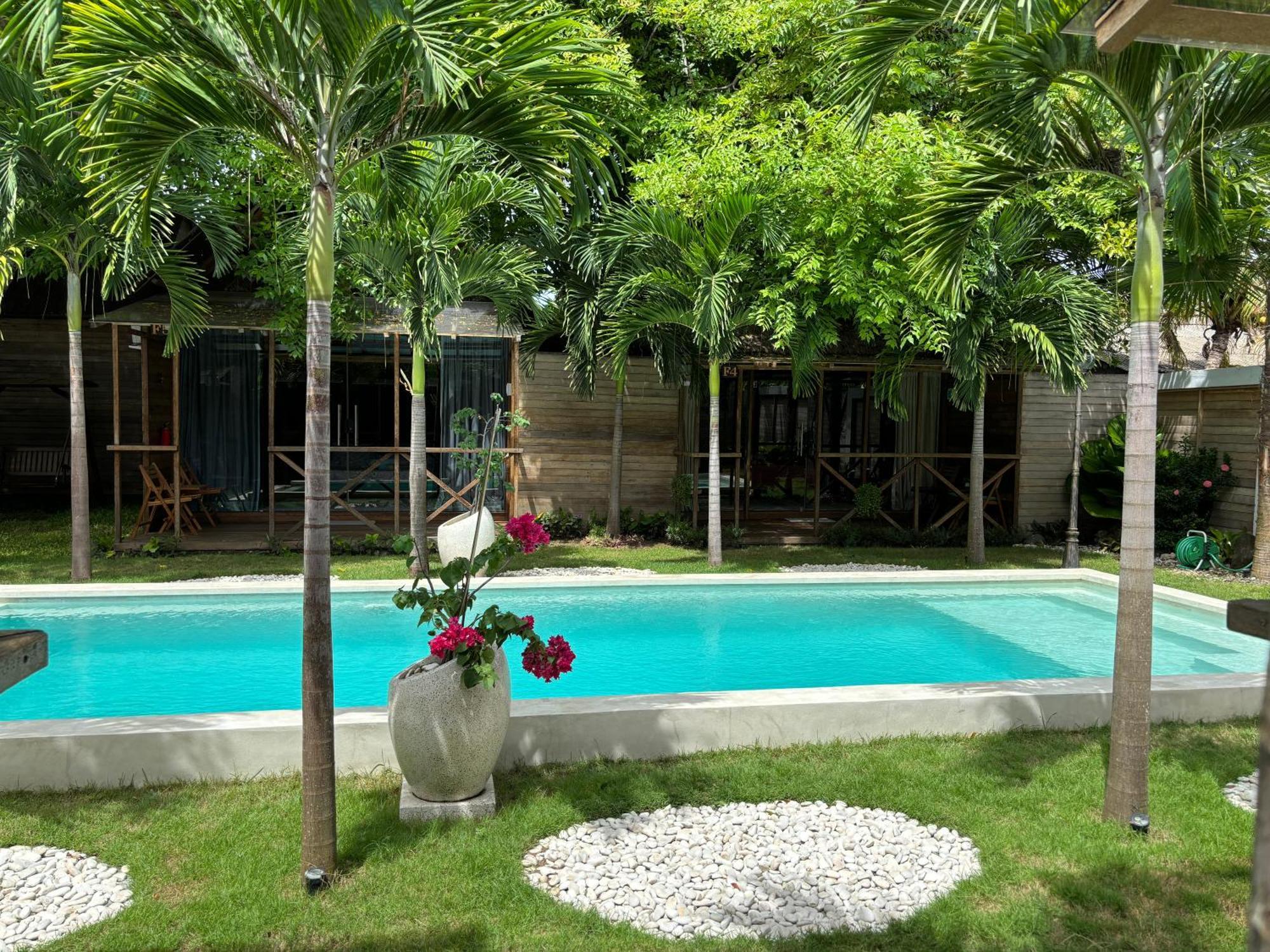 Bali Cozy Bungalows, Nusa Dua Benoa Экстерьер фото